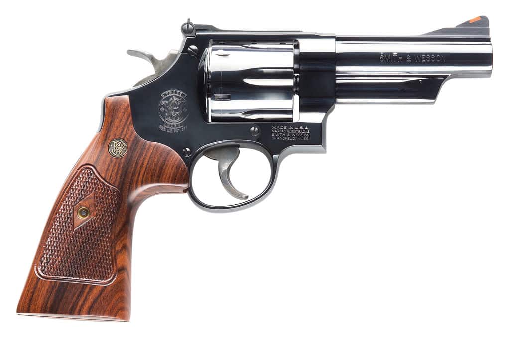 Smith & Wesson Model 29 Classic .44 Magnum 4-inch blued revolver with walnut grips