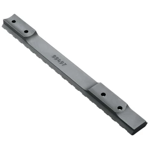 Weaver 1-piece extended multi-slot Picatinny scope base for Savage 110 LA 20 MOA, black matte